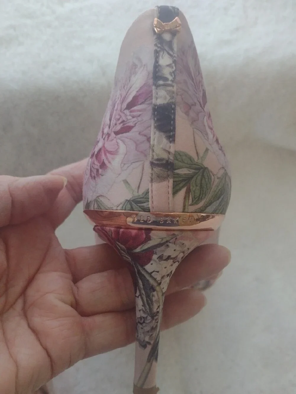 Ted Baker London sophisticated light